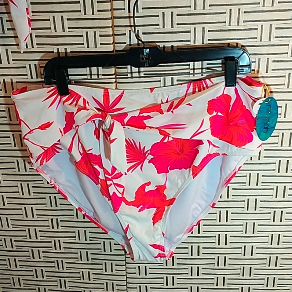 Plus Size 2PC Set - Picture 2 of 7